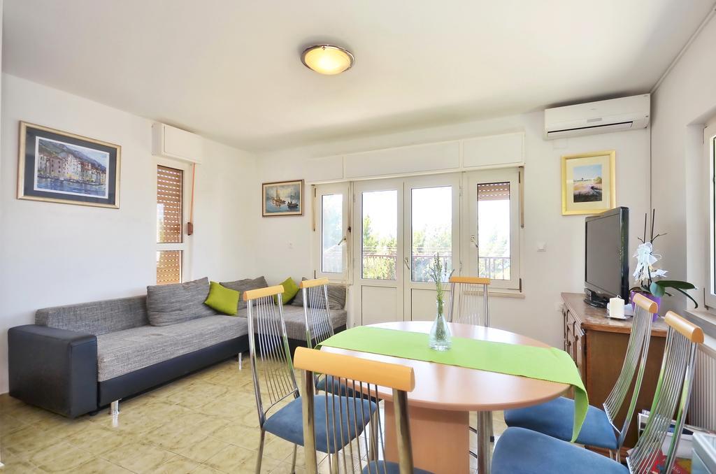Apartments Vukasovic Mimice Room photo
