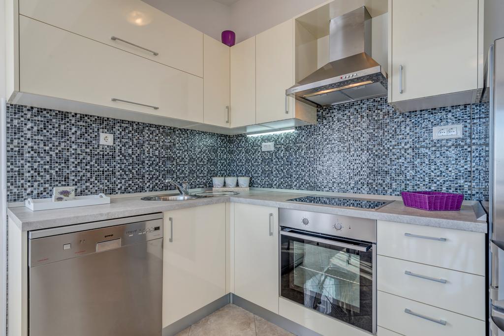 Apartments Vukasovic Mimice Exterior photo